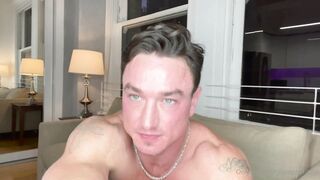 Cade Maddox fucking Kane Fox