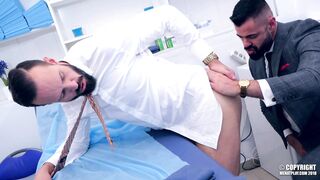 Large (Andy Onassis, Victor D'Angelo)